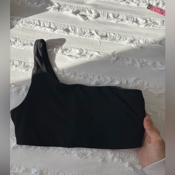 Lululemon Ribbed Nulu Asymmetrical Yoga Bra A/B Cup - Picture 4 of 5